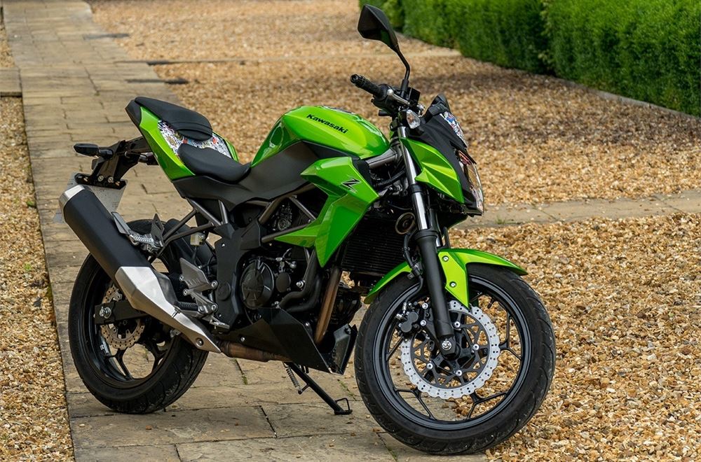 Review: Kawasaki Z250SL 2016 | Product Reviews | Honest John
