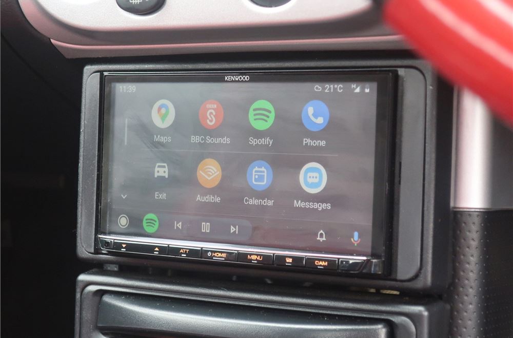 Review: Kenwood DMX8020DABS Car Stereo with Apple CarPlay and