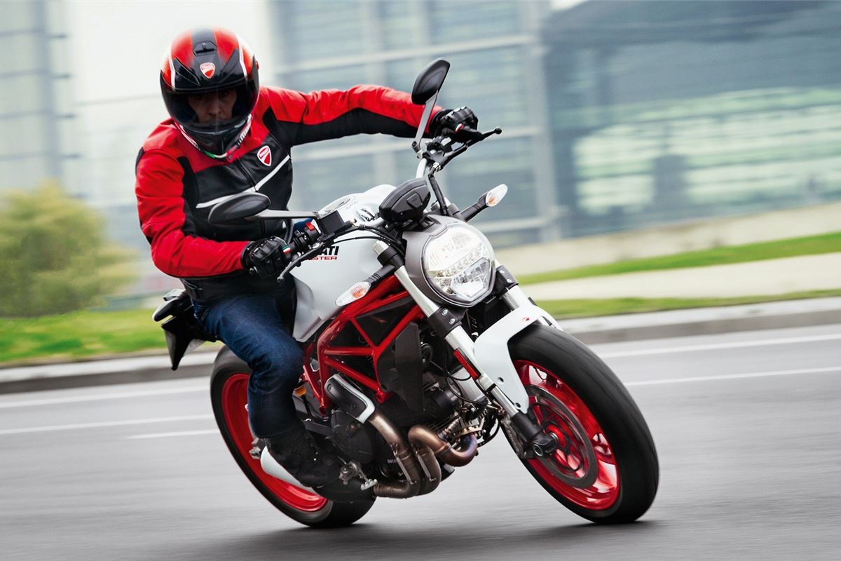 Review: Ducati Monster 797 | Product Reviews | Honest John