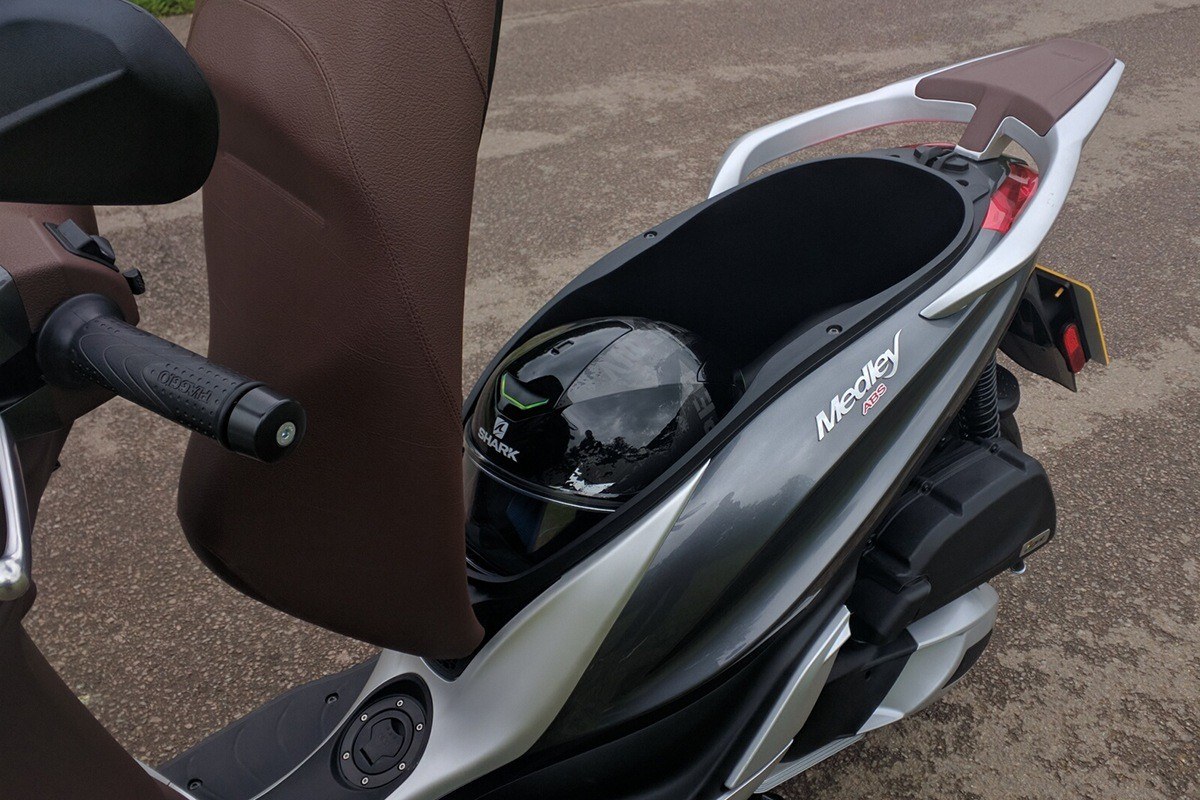 Review: Piaggio Medley 125 2016 | Product Reviews | Honest John