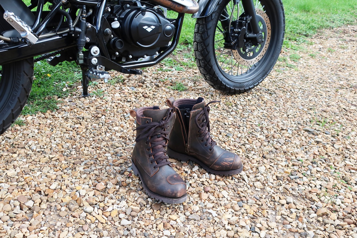 Oxford riding outlet boots